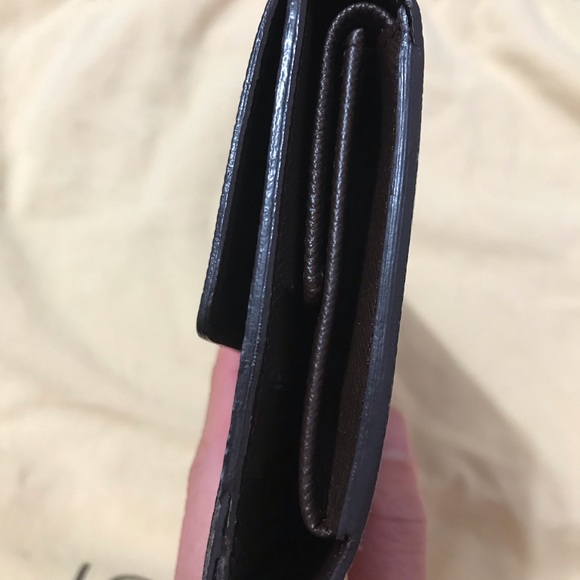 Louis Vuitton wallet. 100% Authentic - Picture 4 of 8